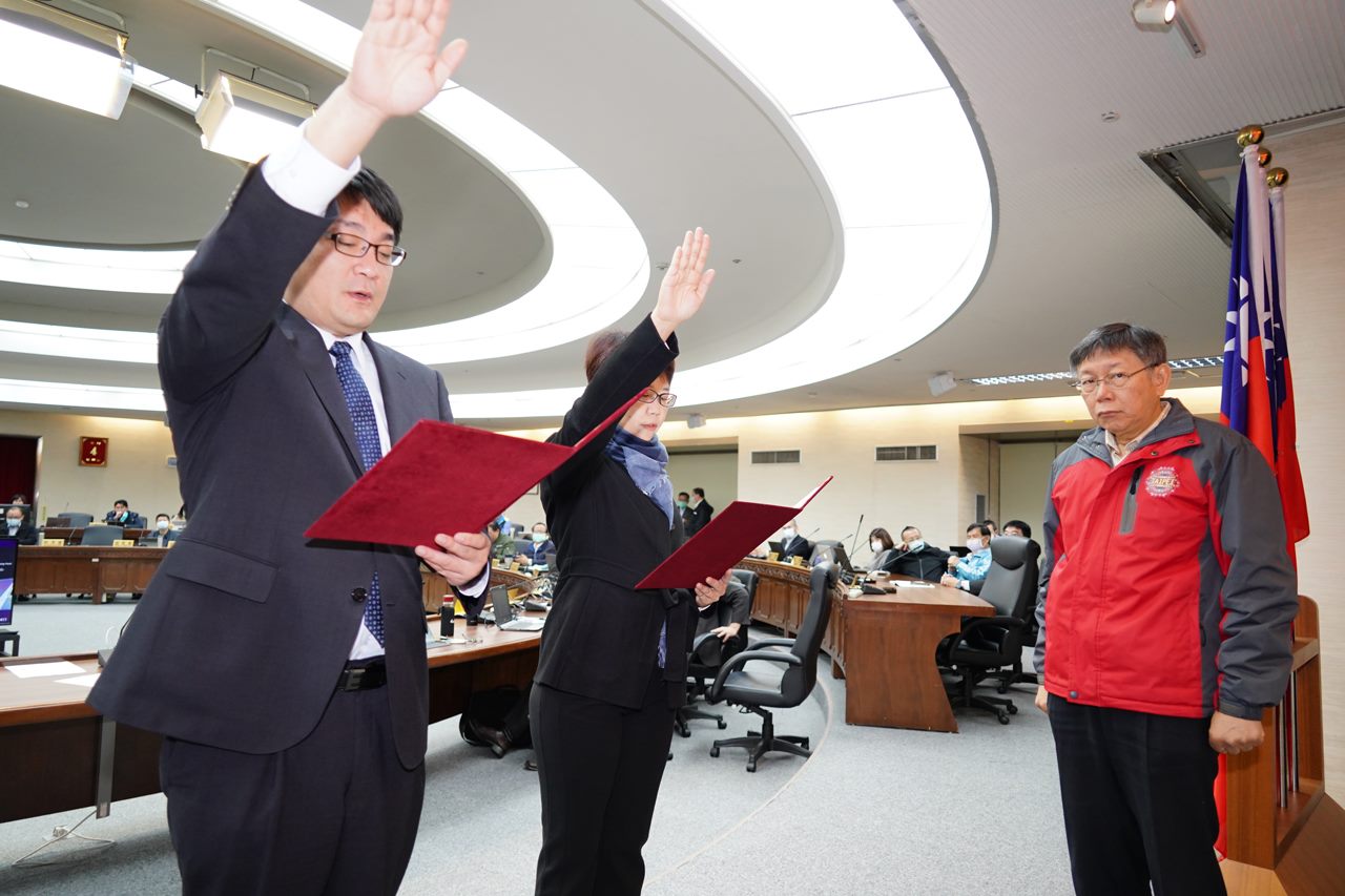 New commissioners at the swear-in ceremony
