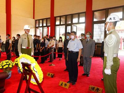 Mayor Ko at the National Martyrs’ Shrine