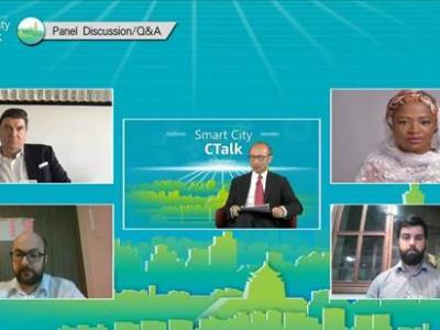  The panel discussion among the host and guest speakers.