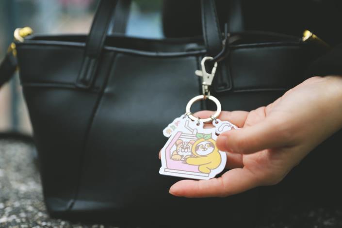 The EasyCard sporting members of the Gondola Family