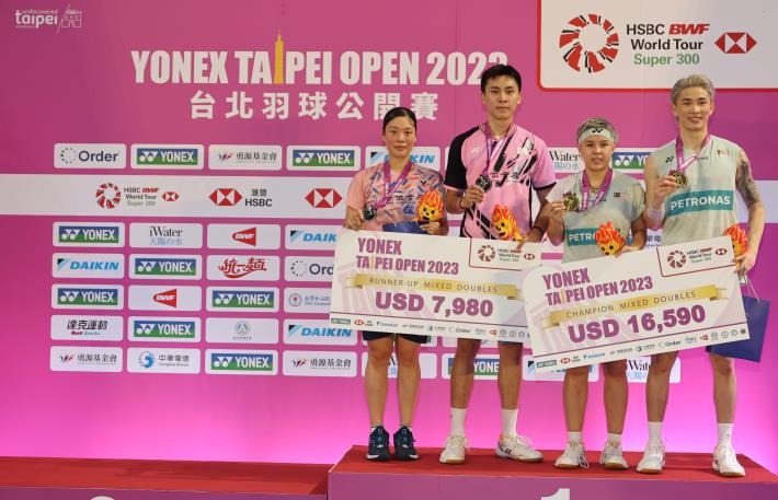 Mixed doubles medalists at the Yonex Taipei Open 2023