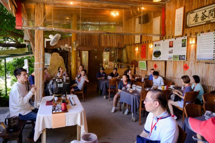 Tour participants attending a tea-tasting session at Maokon
