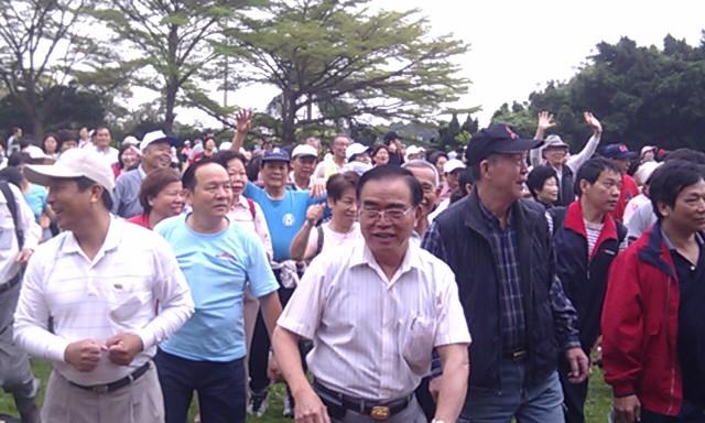 1010415邀請里長暨里民參加登山健行活動