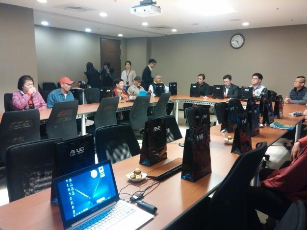 105年一德里華碩參訪活動