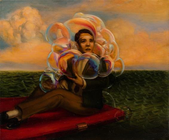 《Leaking》則轉向時間敘事的洪流，氣泡般的光影意象化作片刻記憶，提醒人們在流動之間能帶走什麼故事。