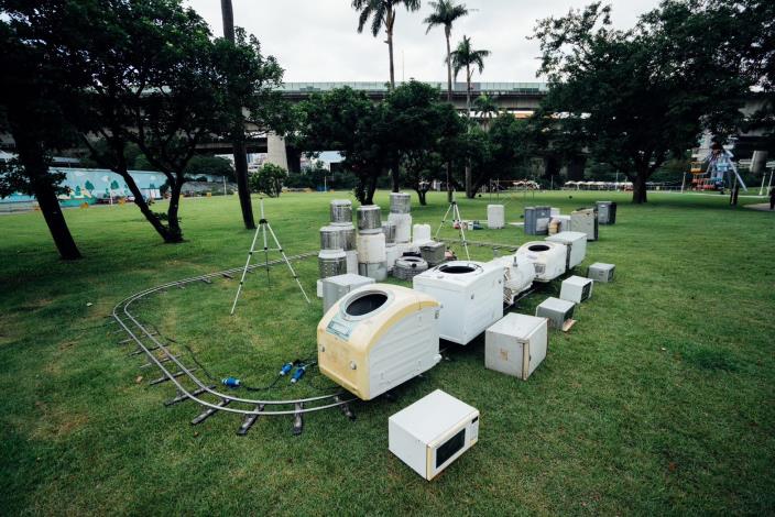 廖建忠《運轉生活的終點站》