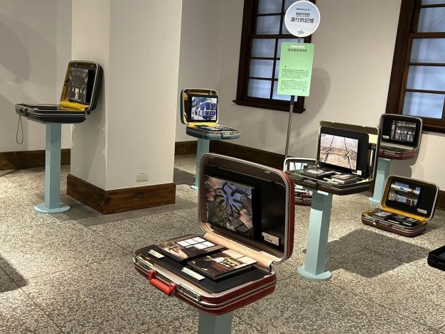 《無名月台》攝影展自11月11日至12月11日於國家攝影文化中心臺北館--未來市「光年多功能展區」展出