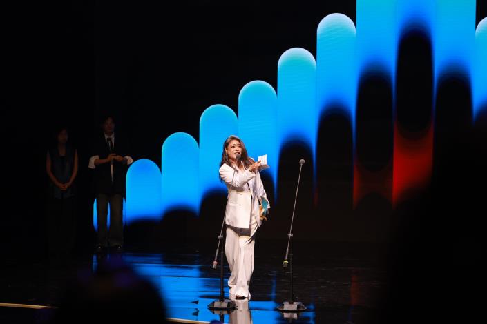 最佳音樂劇類女演員獎-張雅涵 活界創造股份有限公司 百老匯搖滾音樂劇《NEXT TO NORMAL近乎正常》