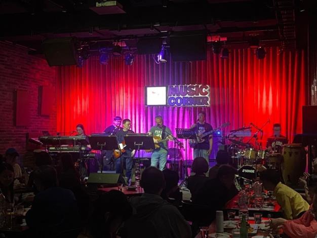 潮臺北之夜 MUSIC CORNER