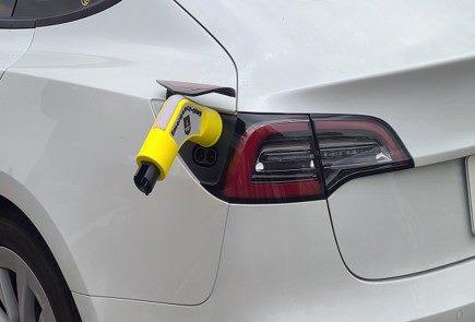 電動車緊急插頭2