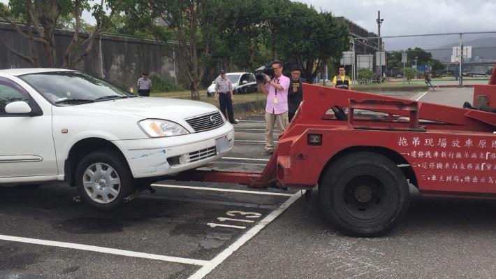 為避免荷包失血，請停放車輛於河濱公園區域之駕駛人注意新規定