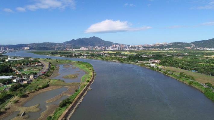 自102年起，水利處開始逐步營造社六、社子島二處人工濕地