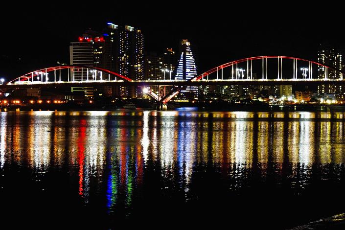 壯觀的關渡大橋，串聯成一路美麗的風景