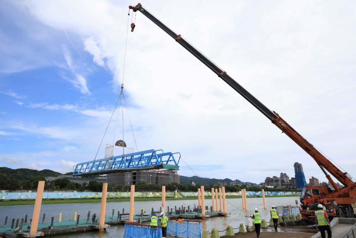 河濱撤離資料照片 大佳河濱公園引橋撤離作業