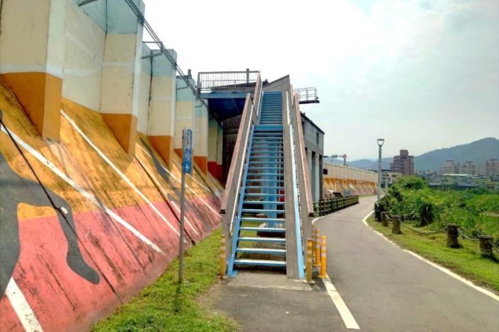改道之一 中港抽水站自行車牽引道 .JPG