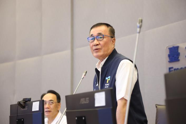 由本市李四川副市長主持