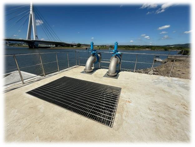 圖片4-進水池裝設2台0.3cms抽水機組