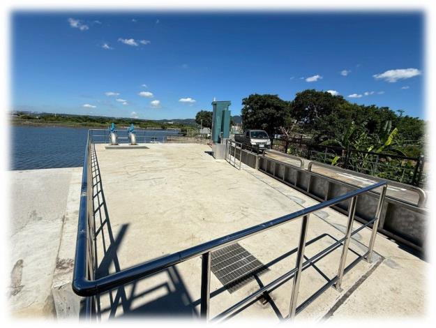 圖片3-壓力箱涵旁進水池設置