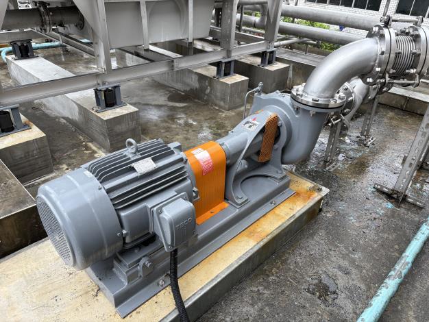 南湖站更新冷卻水循環泵