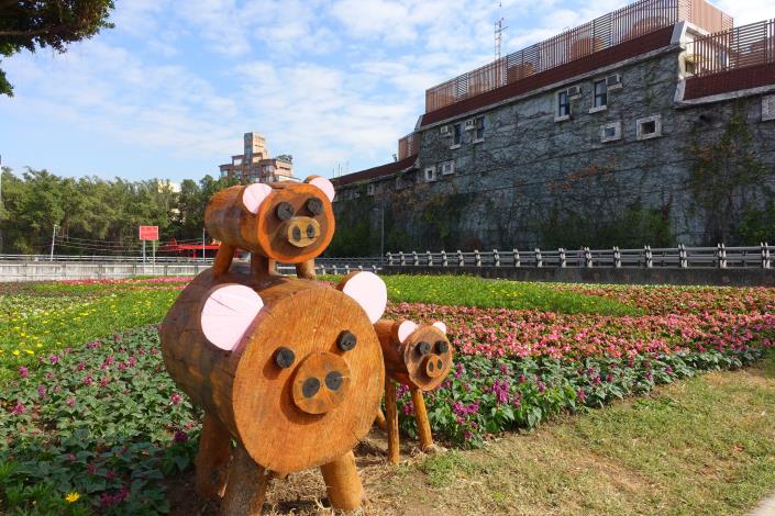 108年大稻埕花海 _陳薇攝.JPG