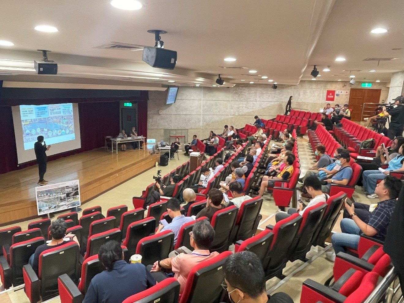 說明會照片