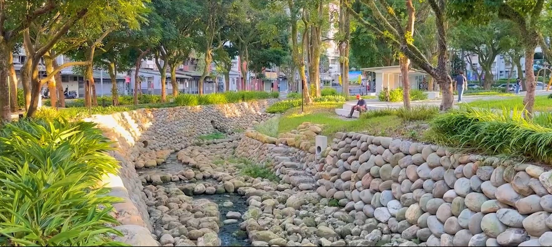 自然護坡、複層植栽