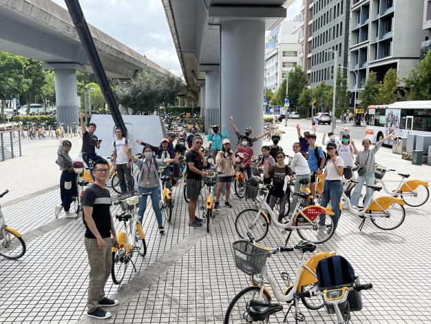 下午在捷運劍潭站開始騎著腳踏車追尋河神的足跡