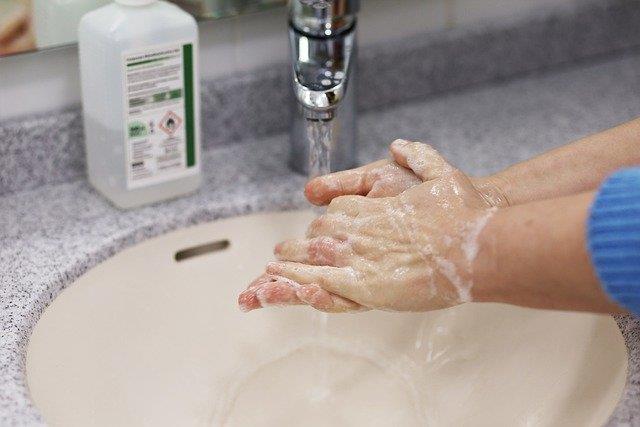 wash-hands-4906750_640