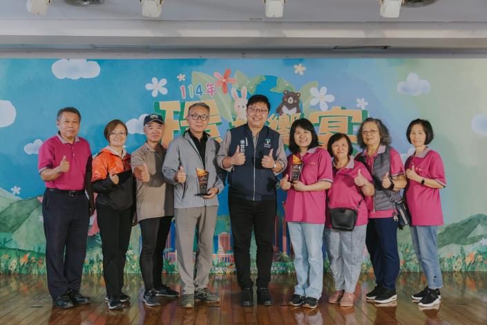環教獎社區組頒獎合照.JPG