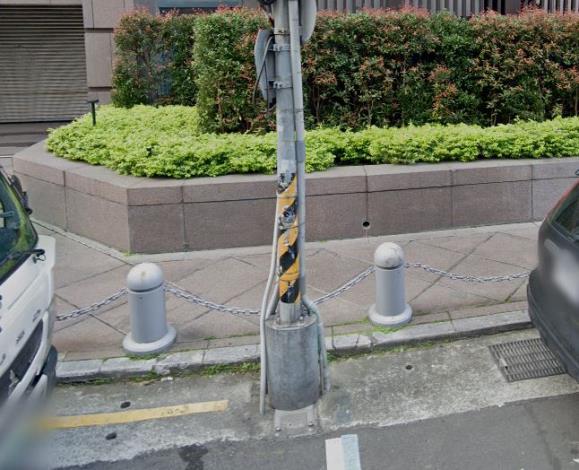長庚醫院設置反光貼片蓋善前01.JPG