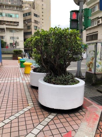 國泰醫院-花台移除前