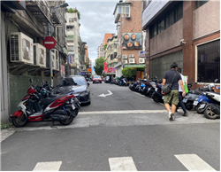 宏恩-仁愛路4段71巷抬高冷氣畫標人前