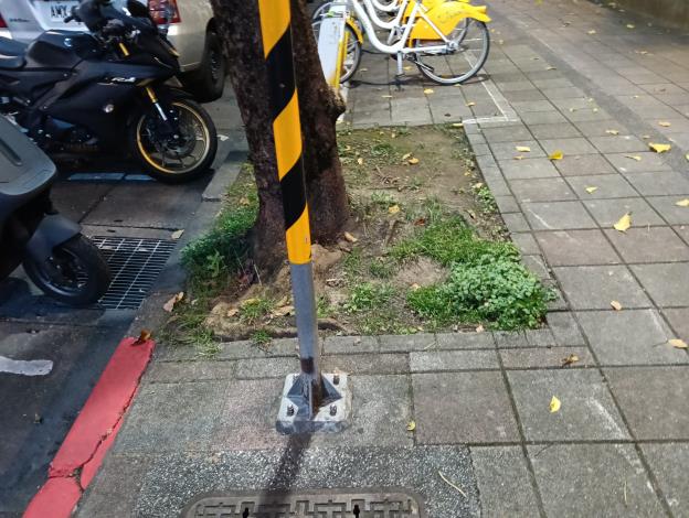 松山區健康路500號人行道1