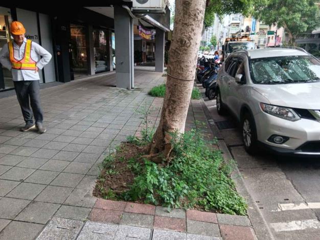 V光復北路175號人行道-02