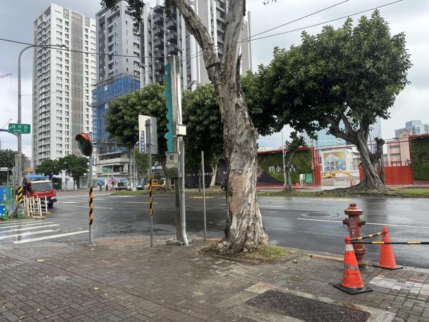 文林北路(建民路口施工)V