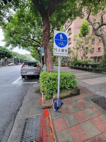 06-2健康路185巷口-前