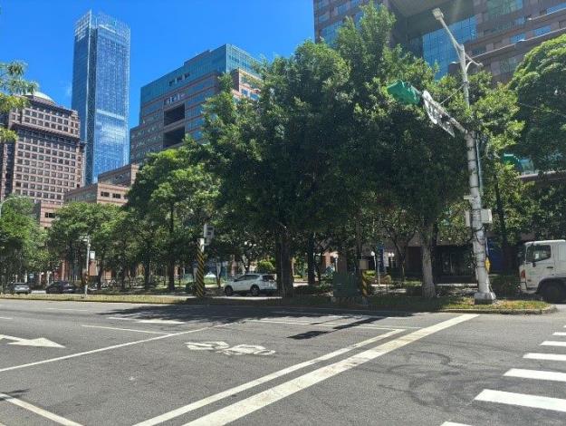 V03松仁路永吉路與(Apple信義A13)交叉口-完成