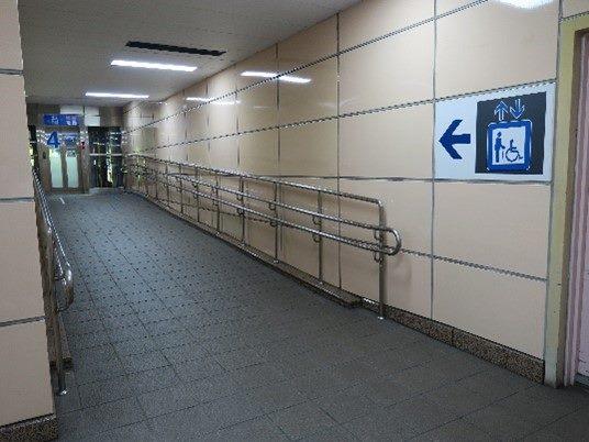 案例分享-坡道及電梯