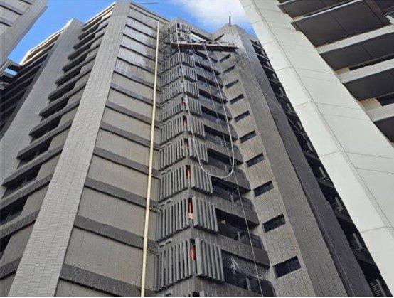 建築維護特色獎(榮耀之星-外牆定期檢查及清洗)