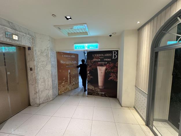 常閉式防火門啟閉功能應正常