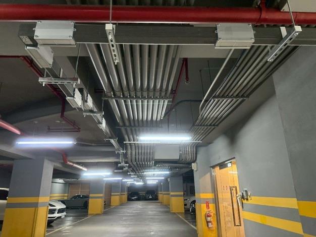 01-綜合佈線電動車充電線槽架