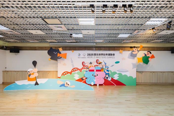 青年局一樓圓形廣場世壯運布置