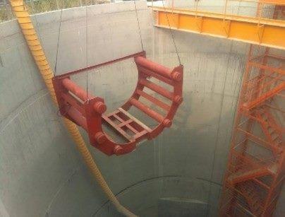 Initial jacking with hydraulic cylinders