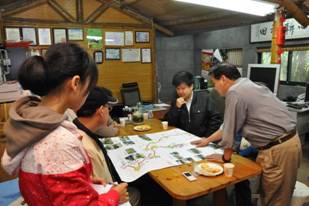 The Director will hold a conference with residents in Jing Shan Village,Shihlin District.