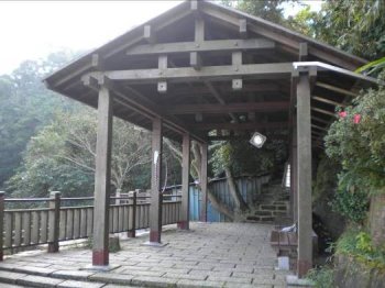 市療步道涼亭­