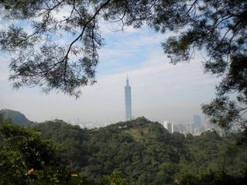 復興園上方水泥涼亭