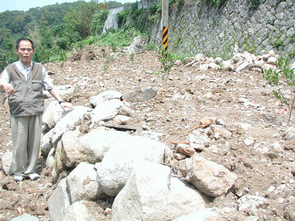 查報員進行農業輔導實況