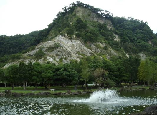 北市首座坡地「露營車」營地於貴子坑落成啟用-戶外新體驗