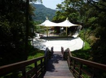 貓纜指南宮站綠光平臺情人聖地 中秋賞月