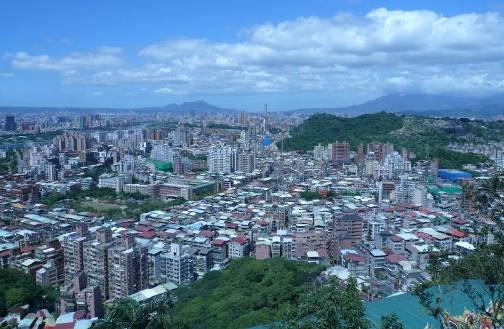 臺北市許多建築物位於山坡地，不容忽視極端氣候帶來的問題